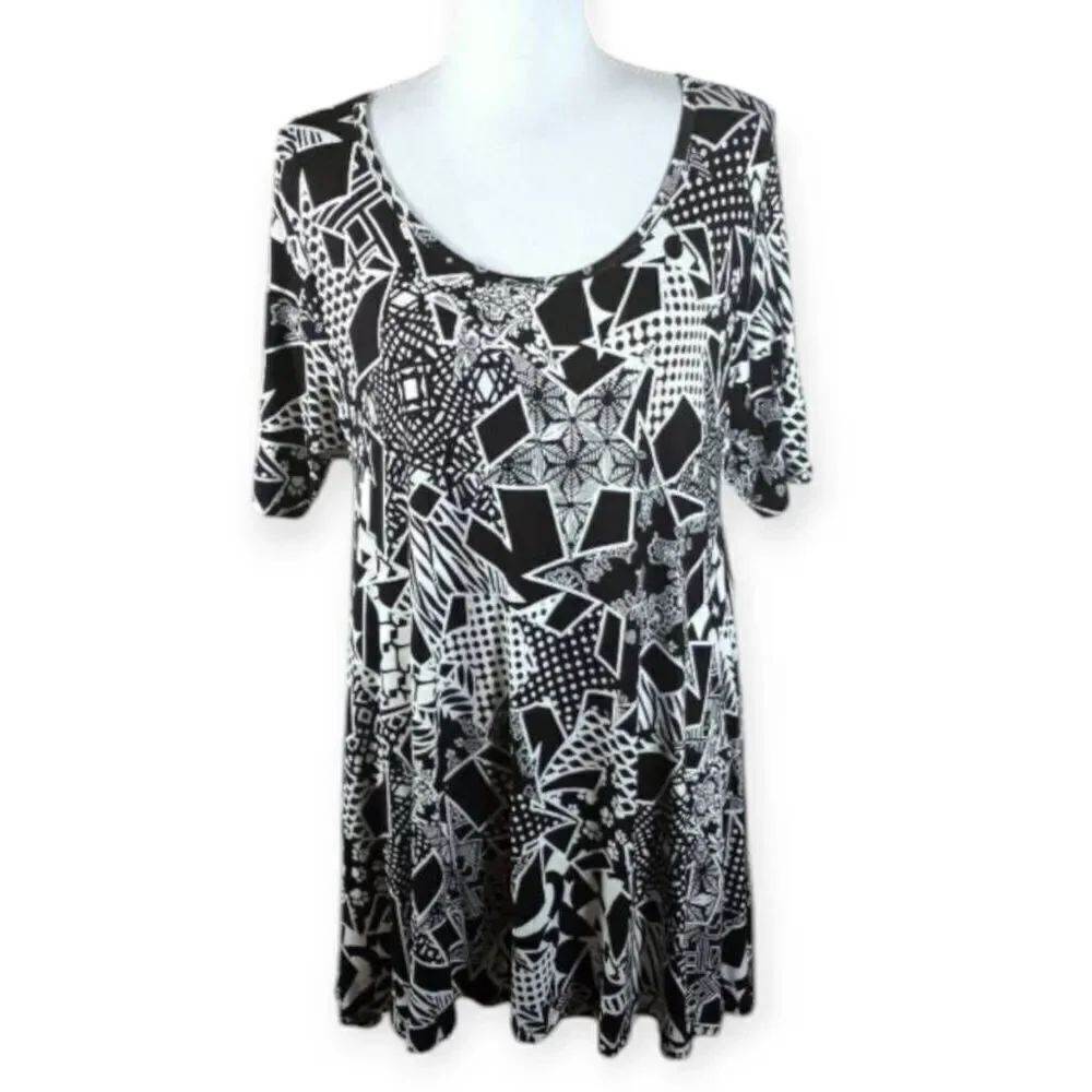 LULAROE BLACK & WHITE PERFECT DRESS SZ.S NWT.